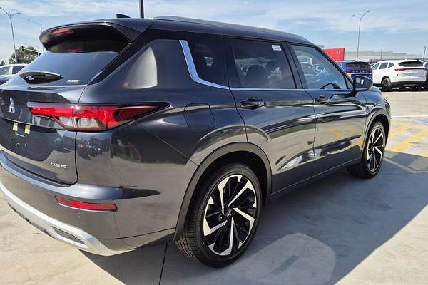 2024 Mitsubishi Outlander Exceed ZM