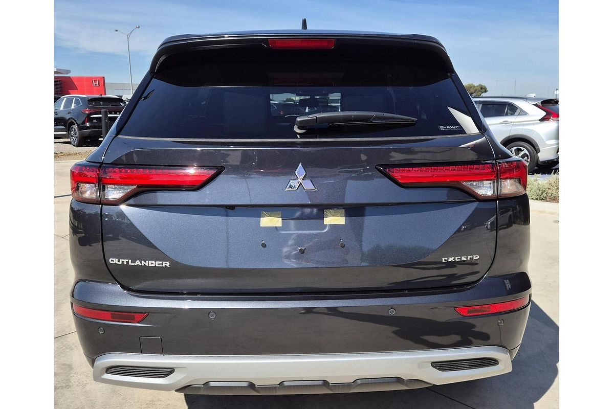 2024 Mitsubishi Outlander Exceed ZM