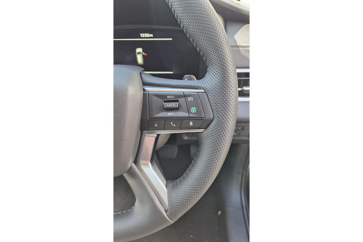 2024 Mitsubishi Outlander Exceed ZM