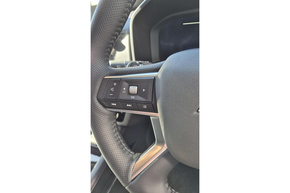 2024 Mitsubishi Outlander Exceed ZM