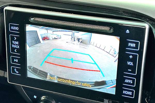 2016 Toyota Hilux SR5 GUN126R 4X4