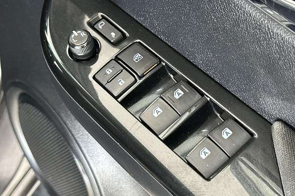 2016 Toyota Hilux SR5 GUN126R 4X4