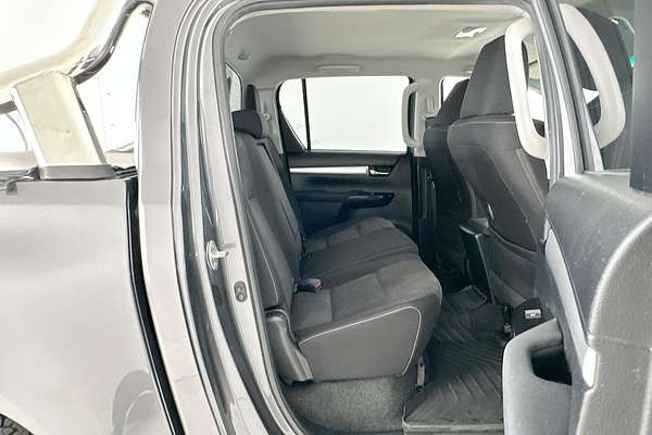 2016 Toyota Hilux SR5 GUN126R 4X4