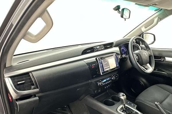 2016 Toyota Hilux SR5 GUN126R 4X4