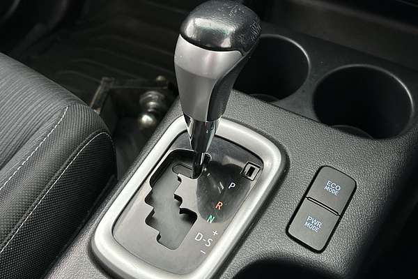 2016 Toyota Hilux SR5 GUN126R 4X4
