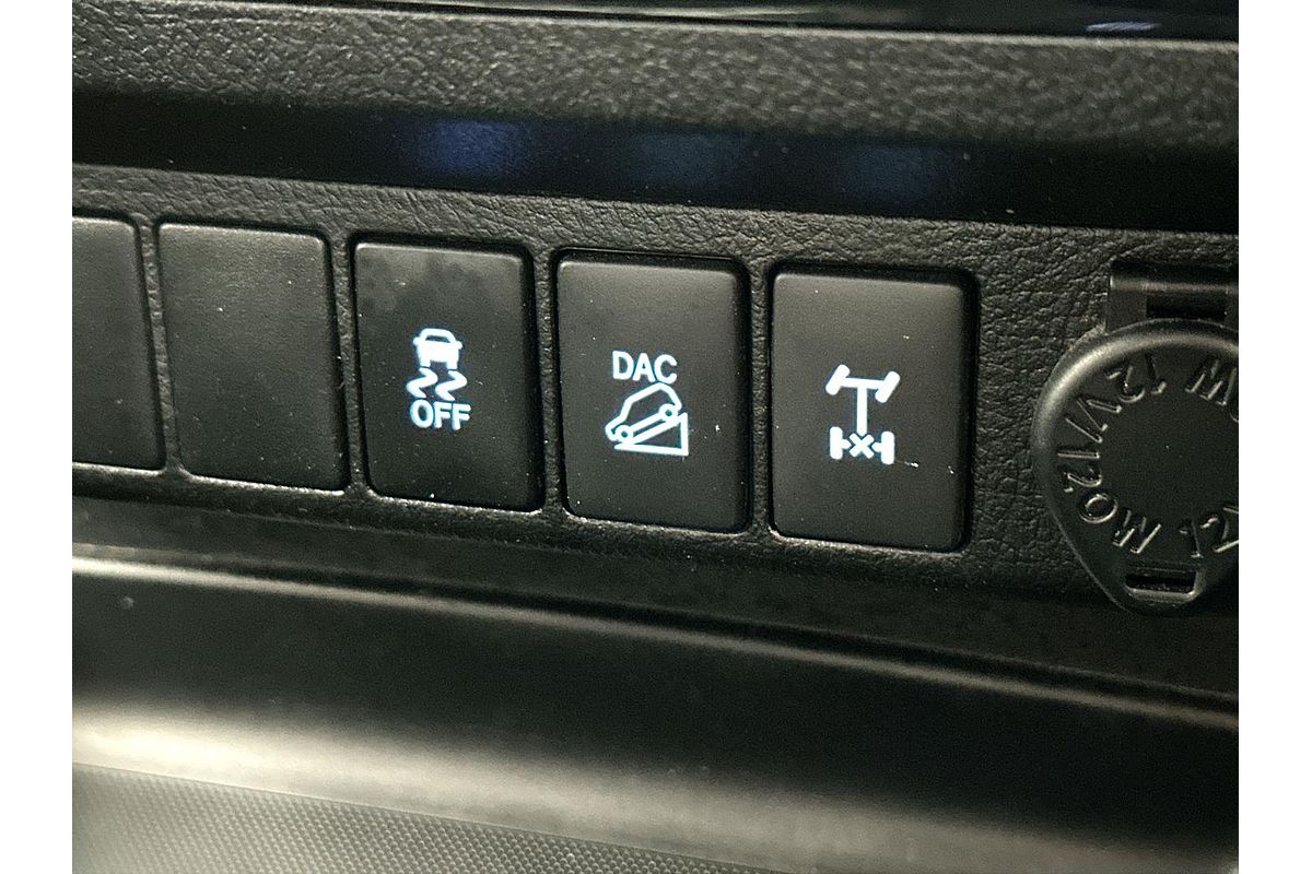 2016 Toyota Hilux SR5 GUN126R 4X4