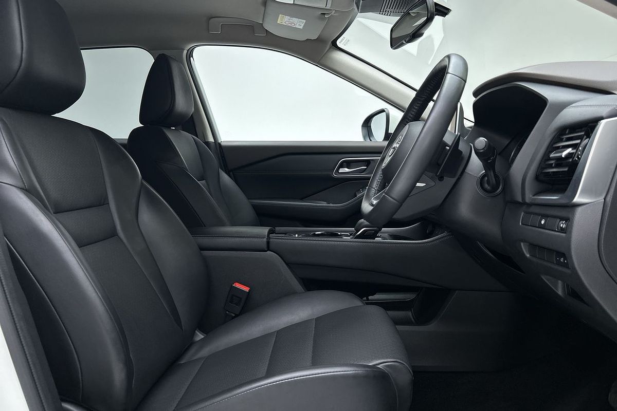 2023 Nissan X-TRAIL ST-L T33