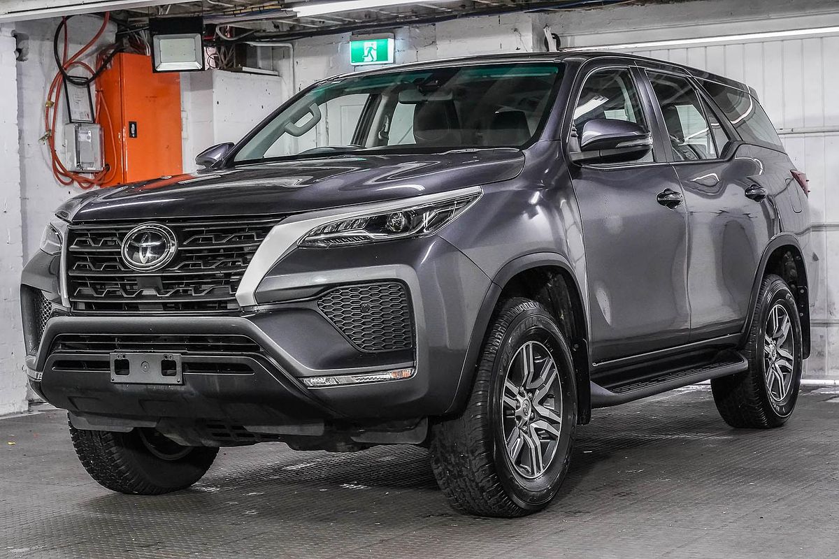 2023 Toyota Fortuner GX GUN156R