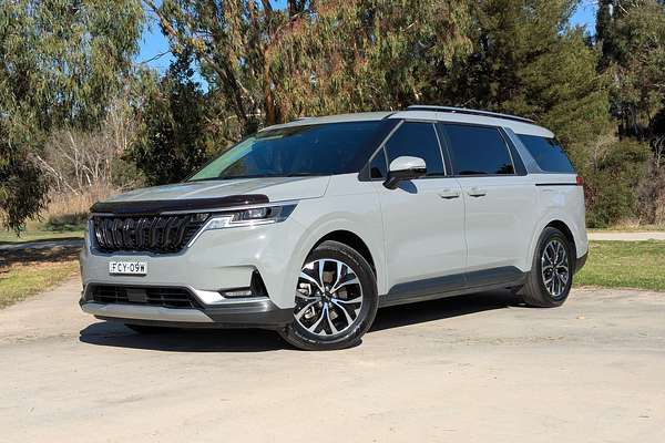 2023 Kia Carnival SLi KA4