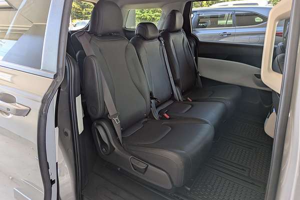 2023 Kia Carnival SLi KA4
