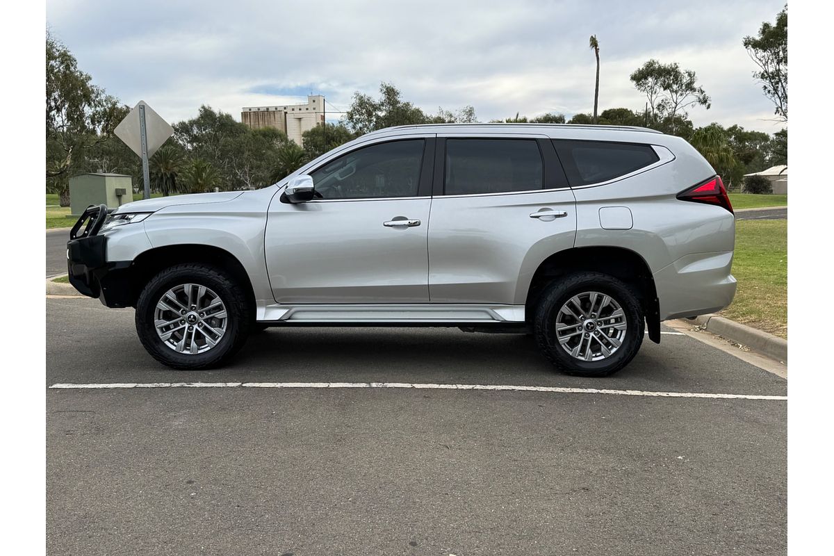 2021 Mitsubishi Pajero Sport GLX QF