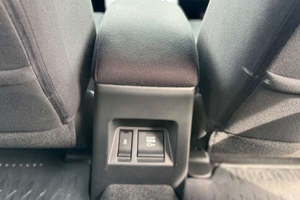 2021 Mitsubishi Pajero Sport GLX QF