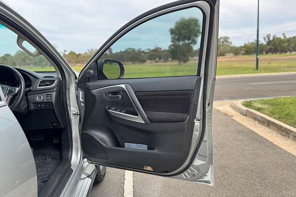 2021 Mitsubishi Pajero Sport GLX QF