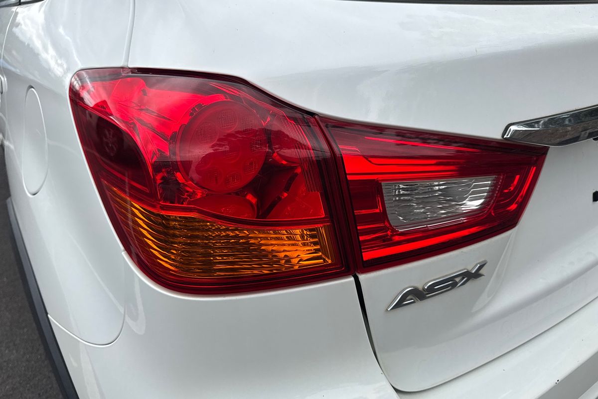 2018 Mitsubishi ASX ES XC