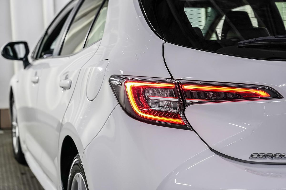 2022 Toyota Corolla Ascent Sport Hybrid ZWE211R
