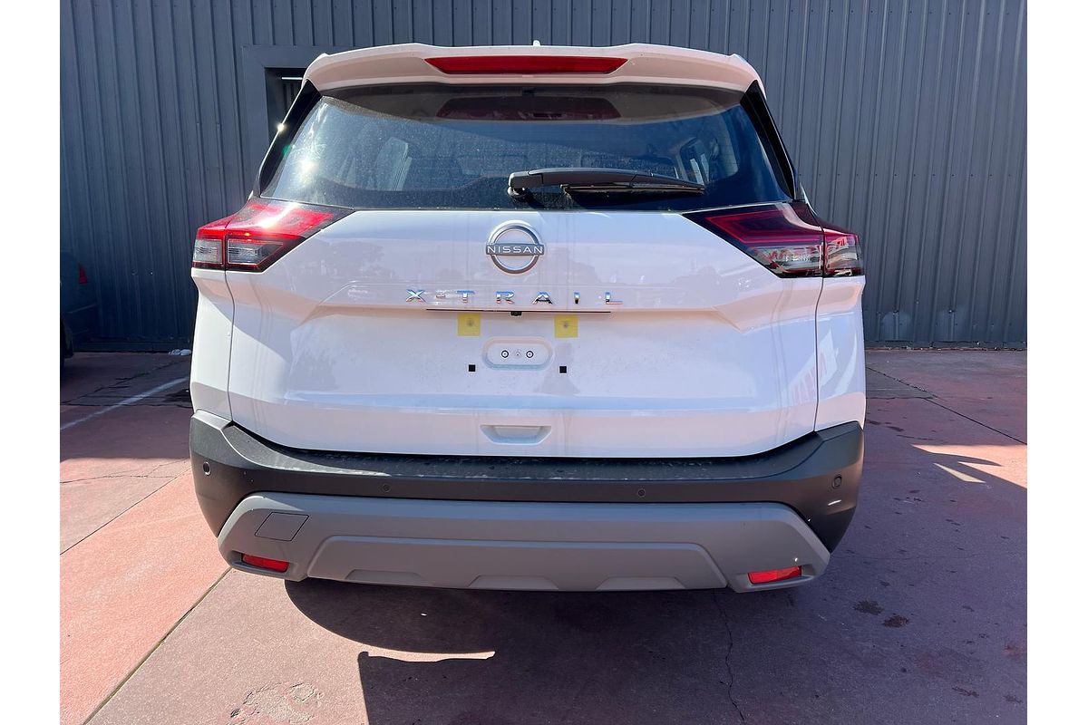 2024 Nissan X-TRAIL ST T33