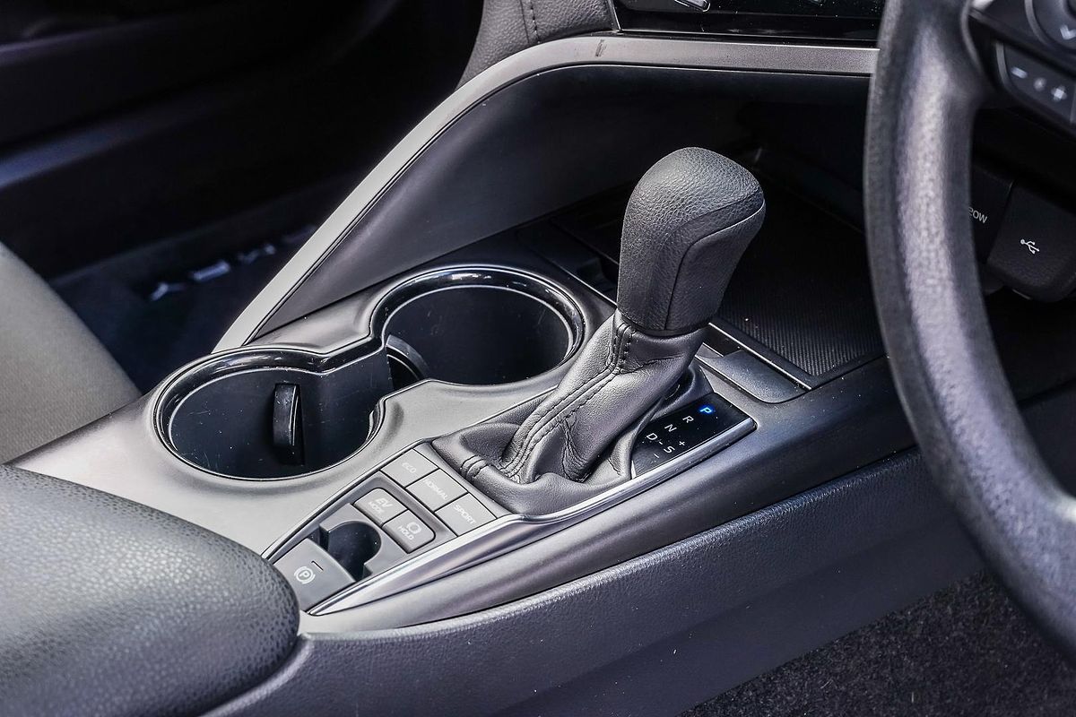 2021 Toyota Camry Ascent AXVH70R