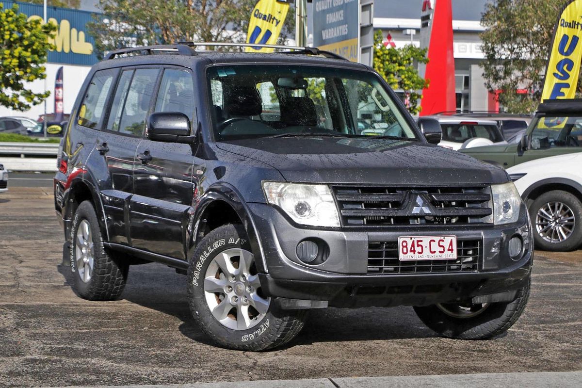 2013 Mitsubishi Pajero GLX NW