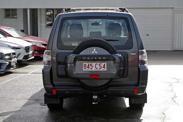 2013 Mitsubishi Pajero GLX NW