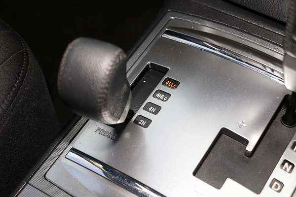 2013 Mitsubishi Pajero GLX NW