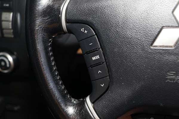 2013 Mitsubishi Pajero GLX NW