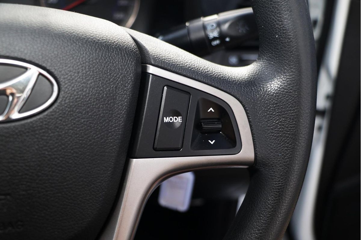 2016 Hyundai Accent Active RB3