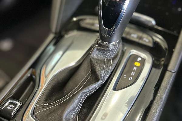 2019 Holden Calais V ZB
