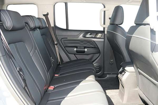 2025 GWM Tank 300 Ultra Hybrid P01