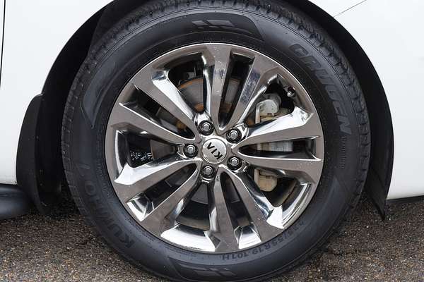 2017 Kia Carnival Platinum YP