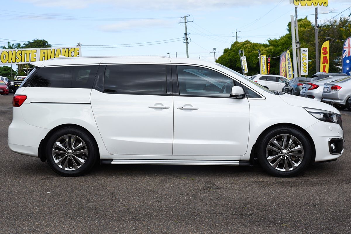 2017 Kia Carnival Platinum YP
