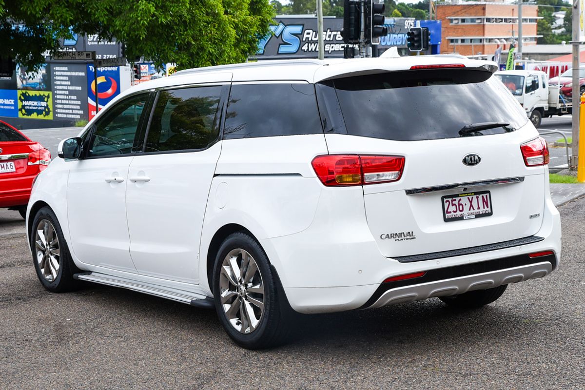 2017 Kia Carnival Platinum YP
