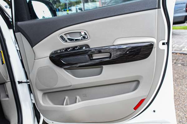 2017 Kia Carnival Platinum YP