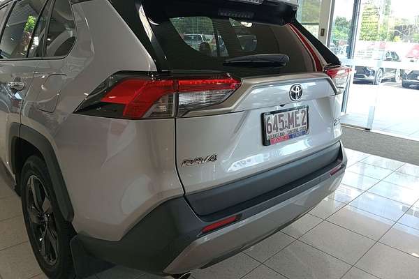 2020 Toyota RAV4 Cruiser AXAH54R