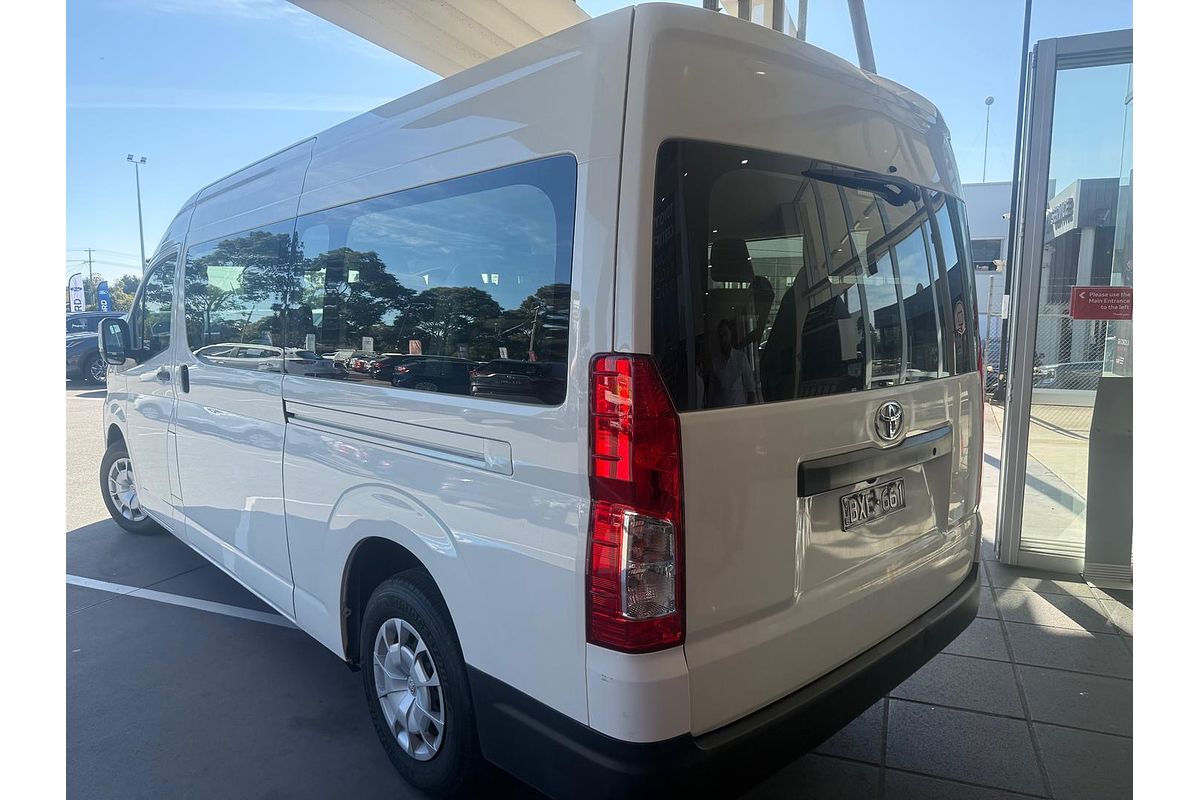 2022 Toyota Hiace Commuter GDH322R