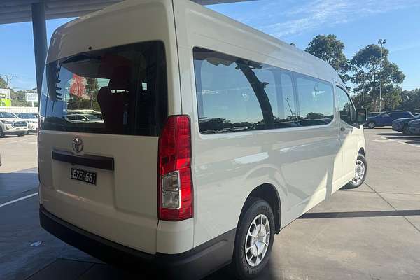 2022 Toyota Hiace Commuter GDH322R