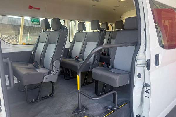 2022 Toyota Hiace Commuter GDH322R