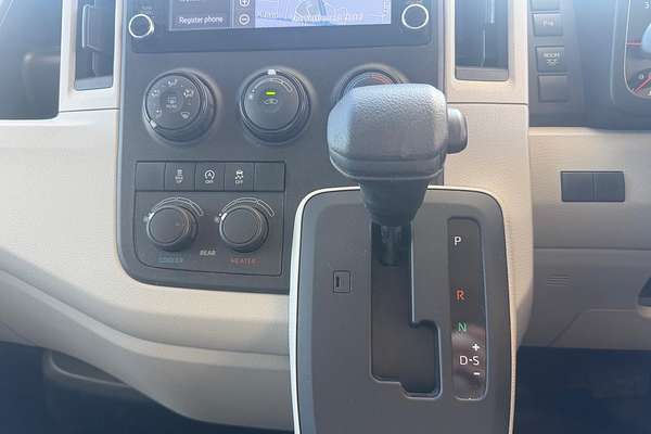 2022 Toyota Hiace Commuter GDH322R