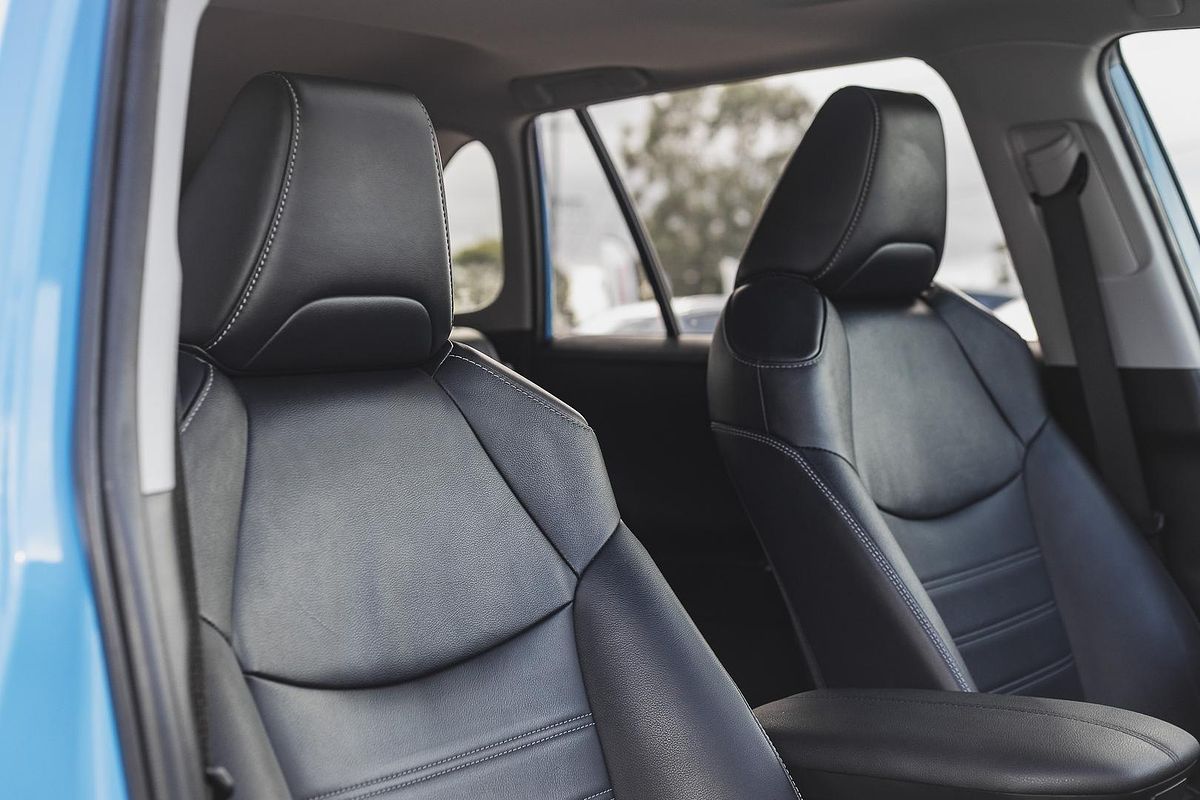 2021 Toyota RAV4 Cruiser AXAH54R