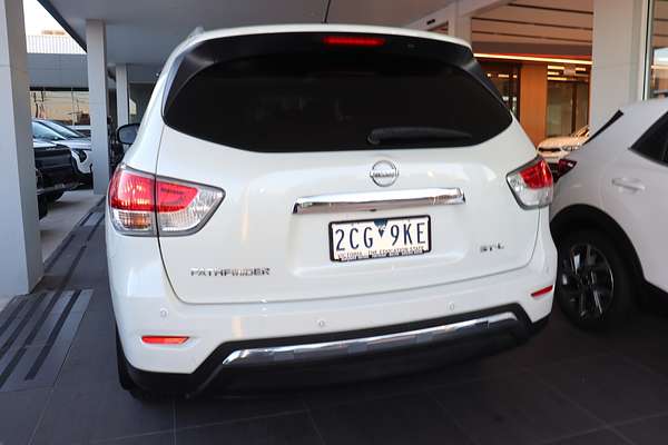 2016 Nissan Pathfinder ST-L NO OPTION PACK R52
