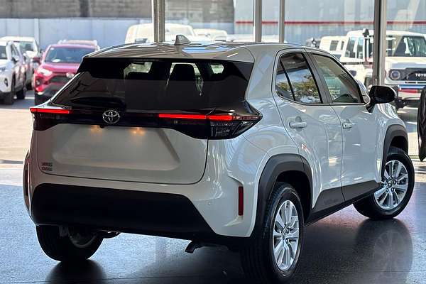 2022 Toyota Yaris Cross GXL MXPB10R