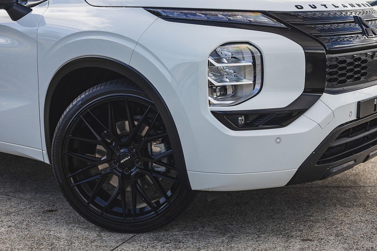 2022 Mitsubishi Outlander Exceed ZM