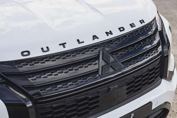 2022 Mitsubishi Outlander Exceed ZM