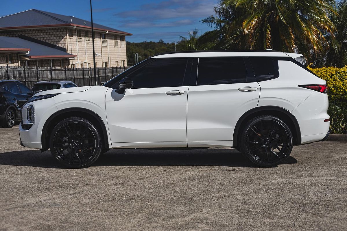 2022 Mitsubishi Outlander Exceed ZM