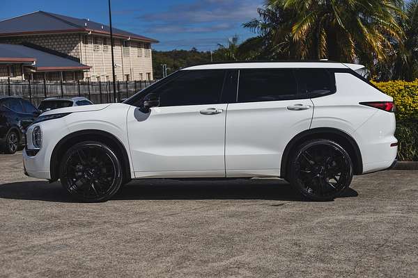2022 Mitsubishi Outlander Exceed ZM