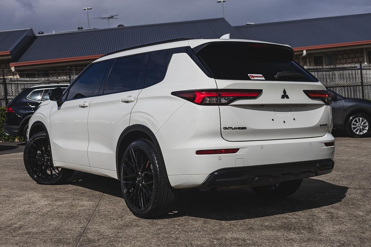 2022 Mitsubishi Outlander Exceed ZM