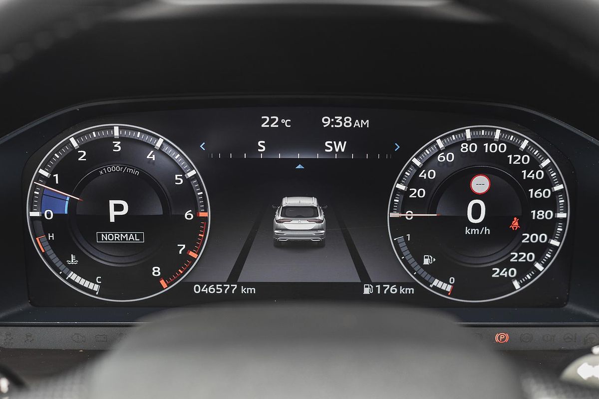 2022 Mitsubishi Outlander Exceed ZM