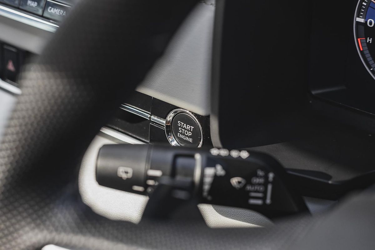 2022 Mitsubishi Outlander Exceed ZM
