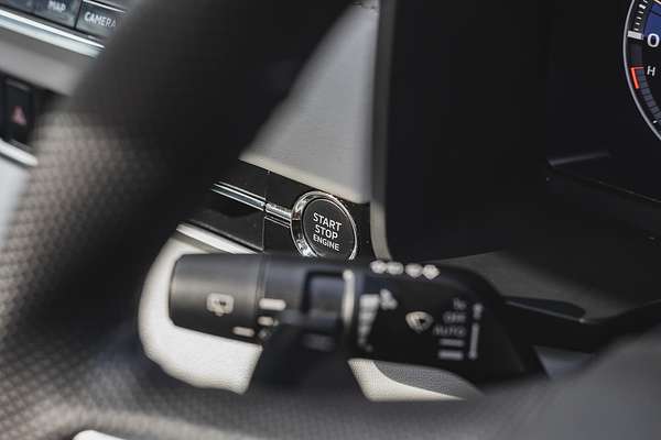 2022 Mitsubishi Outlander Exceed ZM