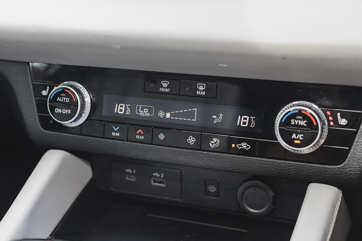 2022 Mitsubishi Outlander Exceed ZM
