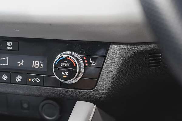 2022 Mitsubishi Outlander Exceed ZM